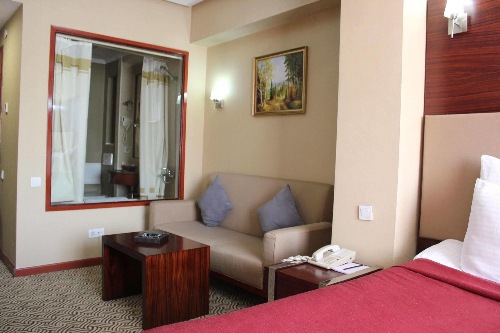 Regardal Hotel Almatý Exterior foto